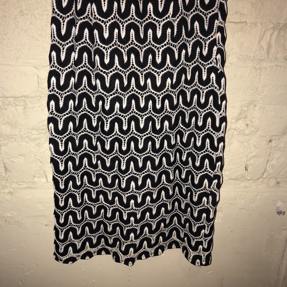 Banana Republic Dress - Size 2 - Picture 4 of 4